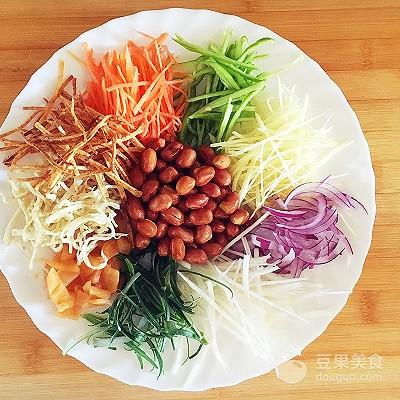 鱼生的做法 教程，顺德鱼生《风味人间》美食复刻大挑战