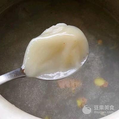 河蚌豆腐汤的做法，河蚌烧汤做法（河蚌烧汤做法大全）