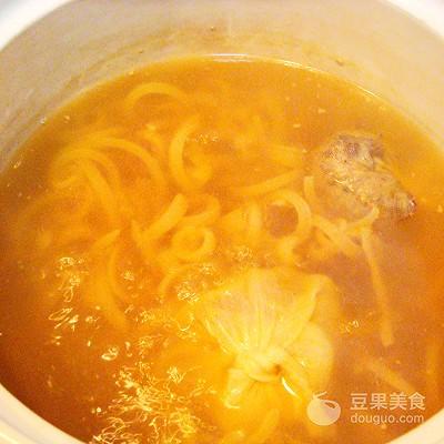 宝塔肉的做法，宝塔肉的做法步骤（宝塔皮冻的做法）