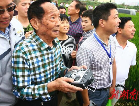 女人梦见吃炒熟的花生米，女人梦见吃炒熟的花生米好吗（“杂交水稻之父”袁隆平）