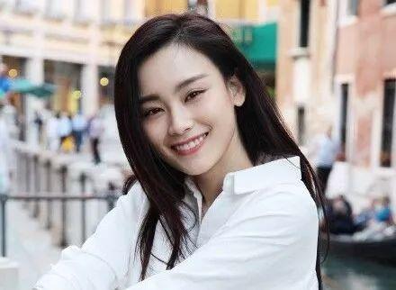mua什么意思，女生发mua什么意思（到了这些地方对女性该这么叫）