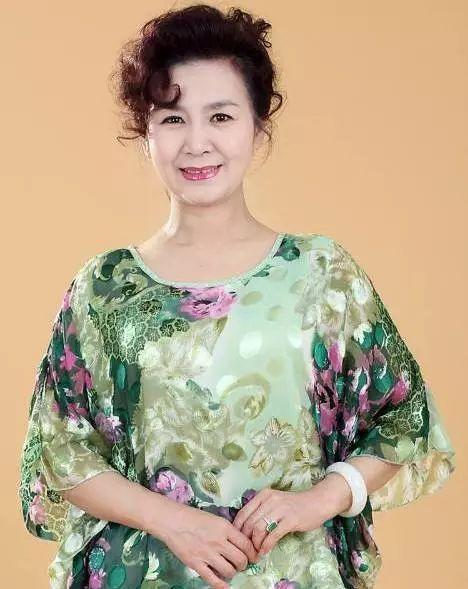 mua什么意思，女生发mua什么意思（到了这些地方对女性该这么叫）