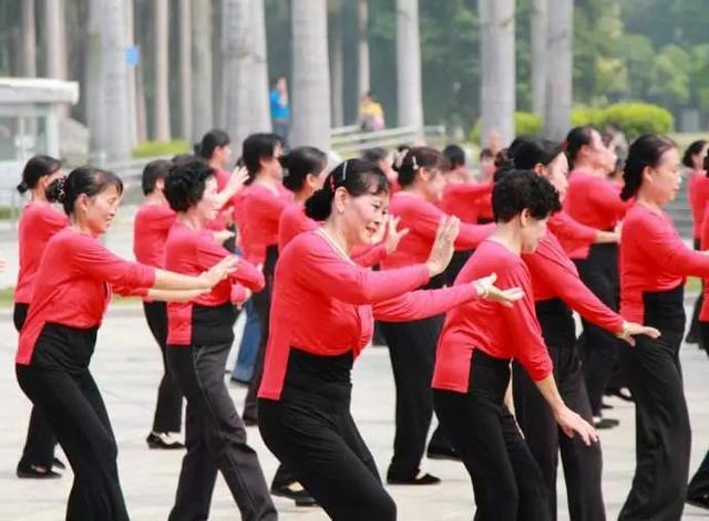 mua什么意思，女生发mua什么意思（到了这些地方对女性该这么叫）