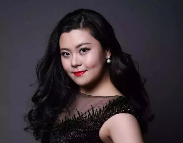 mua什么意思，女生发mua什么意思（到了这些地方对女性该这么叫）