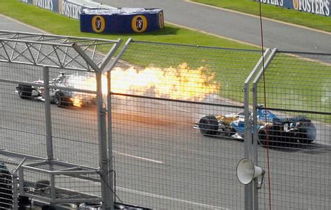 爆缸是什么意思，车爆缸是什么意思（什么是发动机爆缸！）