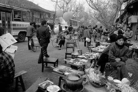 廊坊万达广场是以前的市政府吗，廊坊市有几个万达广场（看廊坊变迁丨从“蜗居”筒子楼到住进“怡”居房）