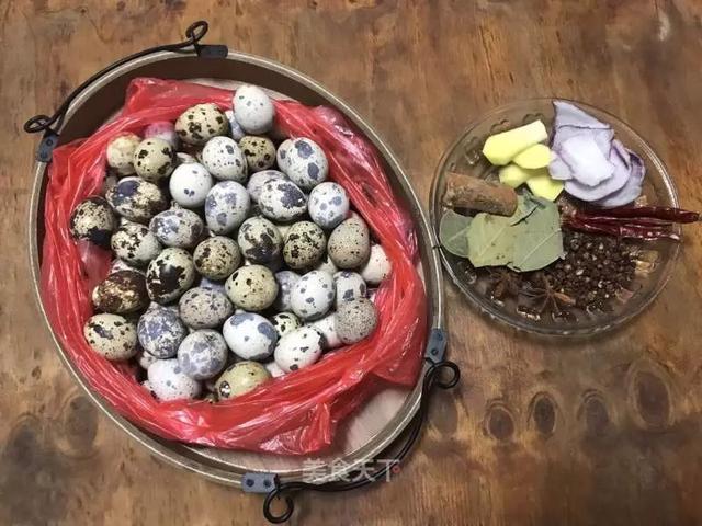 卤鹌鹑蛋的做法，酱油卤鹌鹑蛋的做法（香卤鹌鹑蛋：教你最美味的做法）