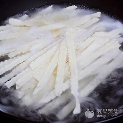 打卤面的家常做法，家常打卤面最简单的做法（茄子打卤面的做法）