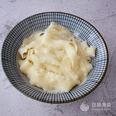 打卤面的家常做法，家常打卤面最简单的做法（茄子打卤面的做法）