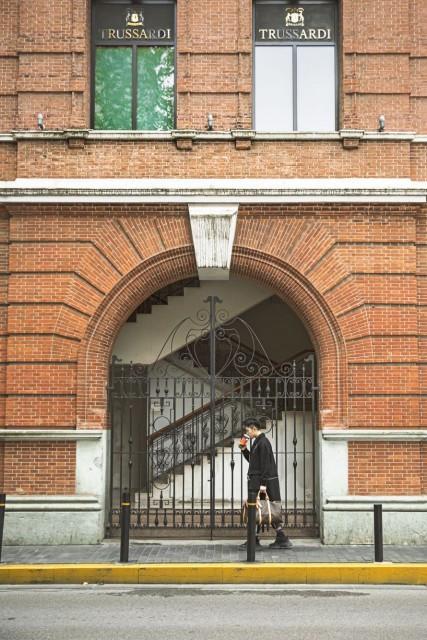 上海外滩旅游攻略，上海外滩旅游攻略5日游路线（如何在外滩拍出欧式时尚复古大片）