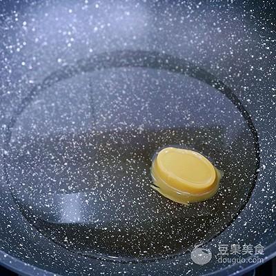 扬州干丝怎么吃，扬州干丝哪家最好吃（《风味人间》美食复刻大挑战）