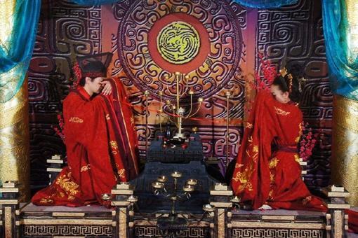 古代婚礼中的纳征是什么意思，古代婚礼纳采（历史上古代婚俗讲究的六礼分别是什么）
