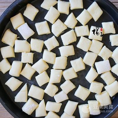 牛奶小面包的做法，迷你奶香小面包的做法