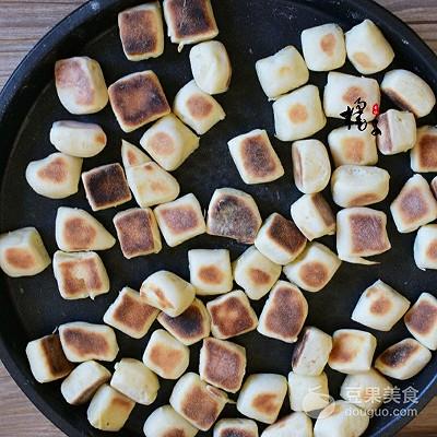 牛奶小面包的做法，迷你奶香小面包的做法