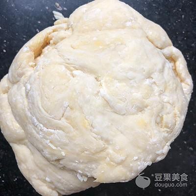 怎样做手擀炸酱面，健康营养夏季开胃美食！（好吃快手的手擀炸酱面）