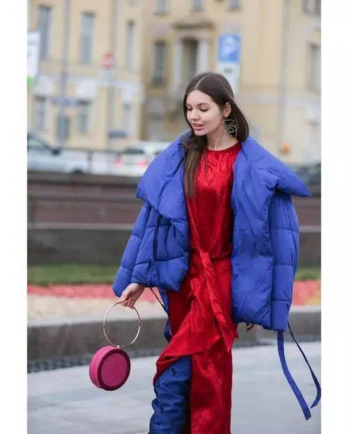 什么颜色加什么颜色等于肉色，油漆24种颜色调配大全（冷暖皮应该穿什么色）