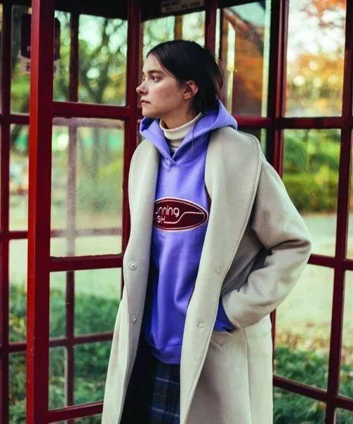 什么颜色加什么颜色等于肉色，油漆24种颜色调配大全（冷暖皮应该穿什么色）