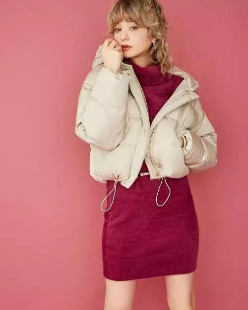 什么颜色加什么颜色等于肉色，油漆24种颜色调配大全（冷暖皮应该穿什么色）