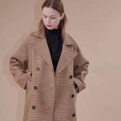 什么颜色加什么颜色等于肉色，油漆24种颜色调配大全（冷暖皮应该穿什么色）