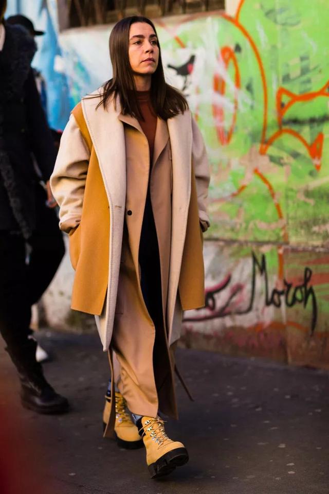 什么颜色加什么颜色等于肉色，油漆24种颜色调配大全（冷暖皮应该穿什么色）