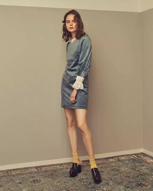 什么颜色加什么颜色等于肉色，油漆24种颜色调配大全（冷暖皮应该穿什么色）