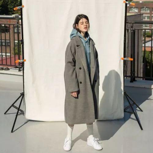 什么颜色加什么颜色等于肉色，油漆24种颜色调配大全（冷暖皮应该穿什么色）