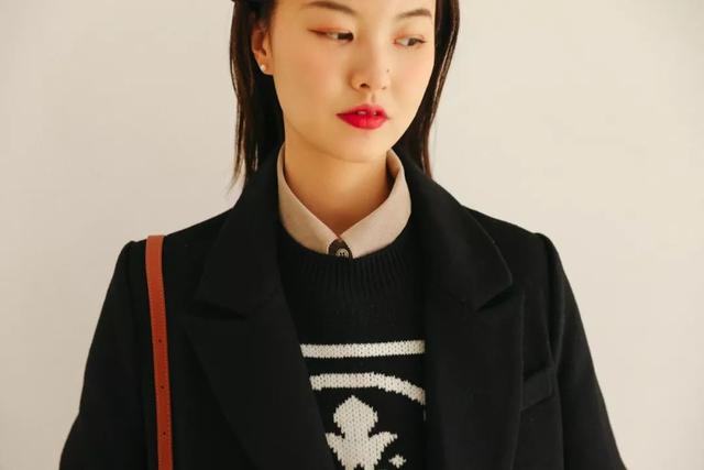 什么颜色加什么颜色等于肉色，油漆24种颜色调配大全（冷暖皮应该穿什么色）