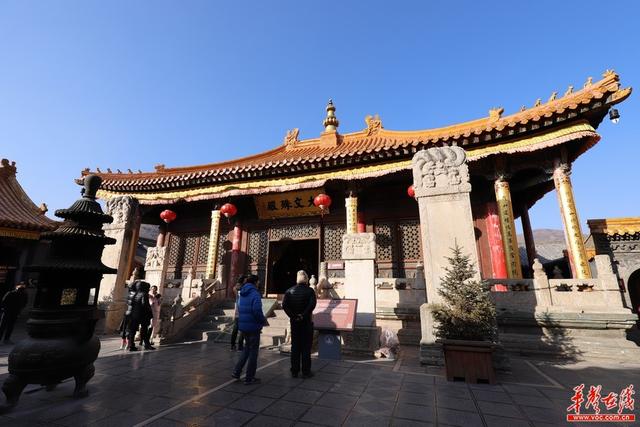 五台山属于哪个省哪个市，五台山在哪个省哪个市（全国网媒看山西首站）