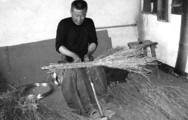 高粱杆可以吃吗，甜高粱杆可以吃吗（农村这些消失的老手艺）