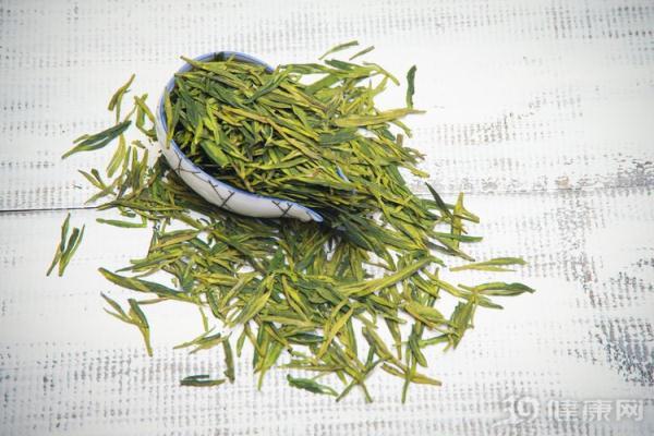 每天坚持喝茶会有什么好处和坏处，疑问：每天坚持喝一杯茶