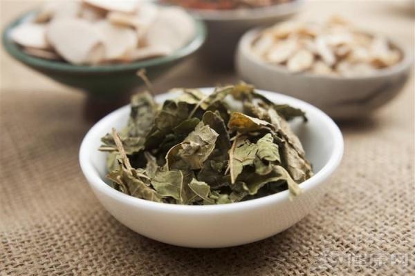 每天坚持喝茶会有什么好处和坏处，疑问：每天坚持喝一杯茶