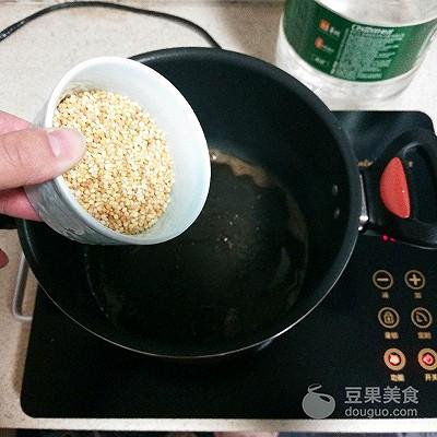 蒙古奶茶熬制方法，蒙古炒米奶茶的做法