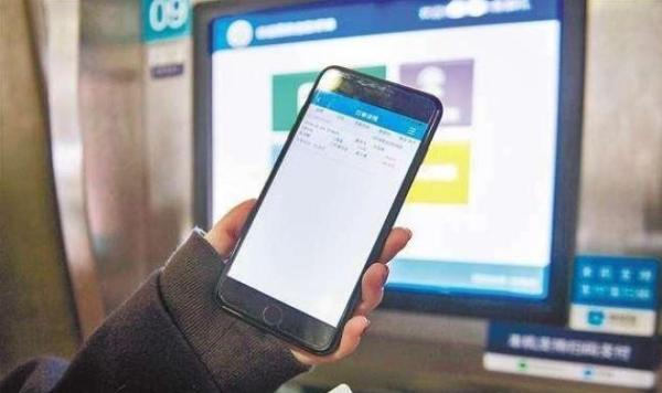 高铁票候补是什么意思，手机买高铁票候补是什么意思（铁路部门27日起试点候补购票）