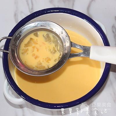 南瓜和牛奶的营养价值，南瓜和牛奶的营养价值哪个高（南瓜蒸蛋奶-营养好看还简单）