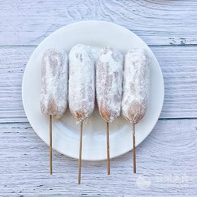 电烤箱怎么烤香肠，电烤箱怎么烤香肠视频教程（新手不败菜谱-一滴油也不放的烤香肠‼️巨简单好吃到爆哭了️）