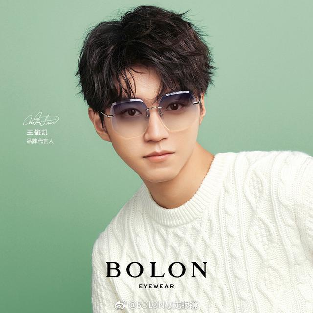 王俊凯背景图，王俊凯背景图三图（王俊凯全新高清壁纸来袭）