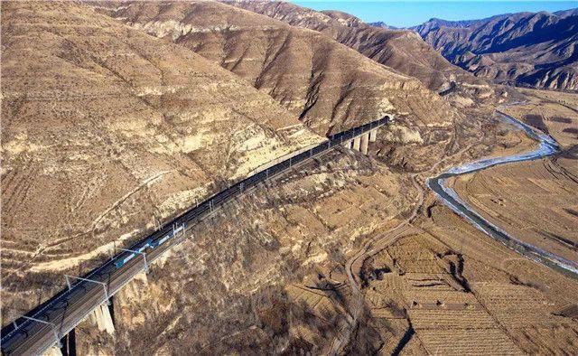 中国最长火车你知道吗，中国耗时最长的火车（中国最长的火车有多长）