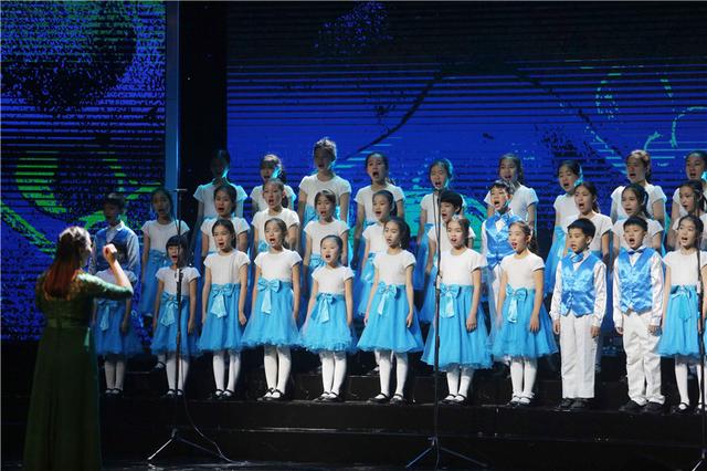 平湖秋月古筝曲，平湖秋月古筝曲谱（萧友梅吕文成作品鉴赏音乐会在中山举行）