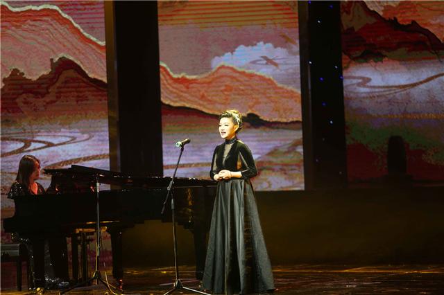 平湖秋月古筝曲，平湖秋月古筝曲谱（萧友梅吕文成作品鉴赏音乐会在中山举行）