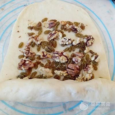 大列巴的吃法，大列巴怎么吃好（柔软版果仁大列巴面包）