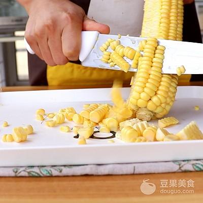 豆浆机做宝宝辅食食谱，豆浆机如何做辅食（米香玉米汁<豆浆机版>）