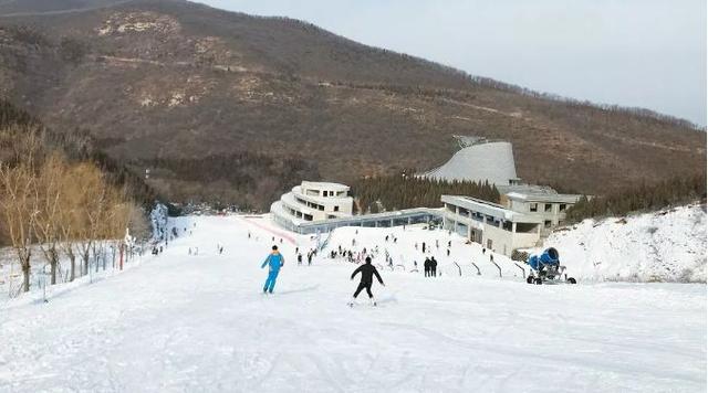 郑州周边哪个滑雪场比较好玩，郑州周边的滑雪场哪个好（细数郑州周边这些滑雪胜地）