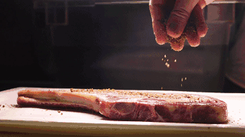 煎牛排需要什么调料，做牛排需要什么调料（比西餐厅还好吃）