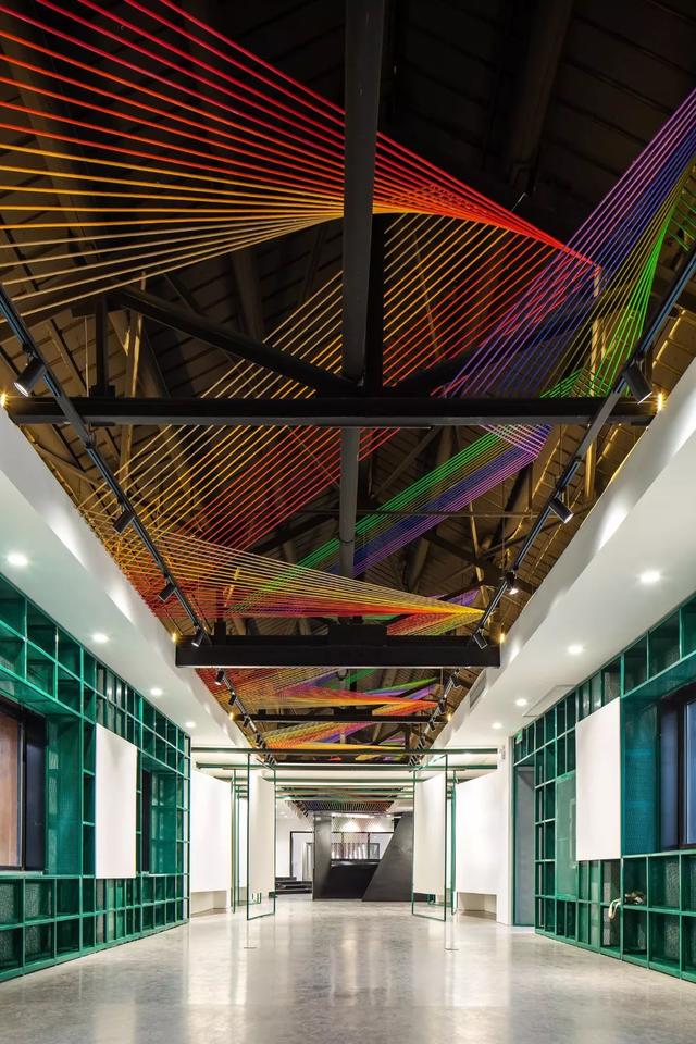 画架安装教程，画架安装教程视频（他们在上海不起眼的旧建筑里）