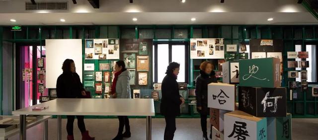 画架安装教程，画架安装教程视频（他们在上海不起眼的旧建筑里）