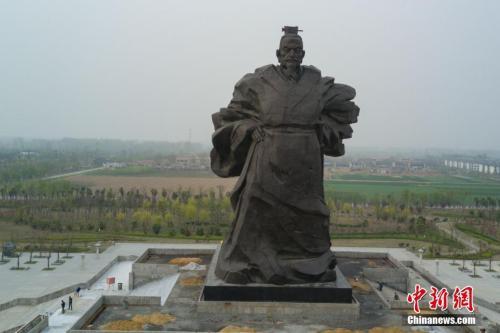 高字的部首，汉字的部首有哪些（这届家长给孩子起名“没文化”）