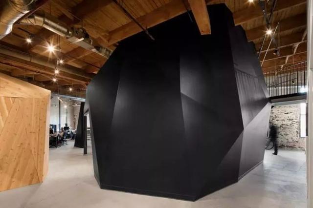 什么是解构主义，什么是解构主义 举例（“胡拼乱凑”的艺术）