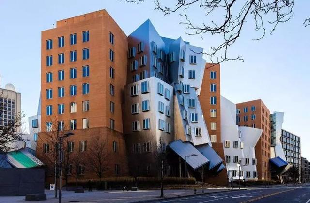 什么是解构主义，什么是解构主义 举例（“胡拼乱凑”的艺术）