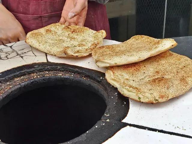 火烧饼灌鸡蛋怎么做具体点，火烧饼灌鸡蛋怎么做具体点子（蚌埠这10个神出鬼没的小推车美食）