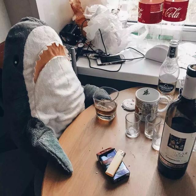 小鲨鱼表情包，微信头像，小鲨鱼表情包（这只丧萌鲨鱼就是我本人吧）